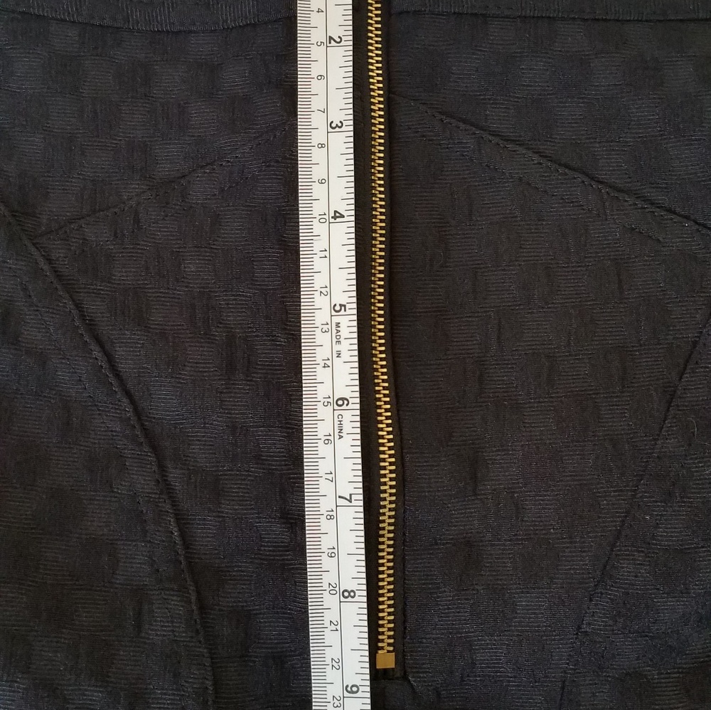 Skirt - Picture 3 of 4